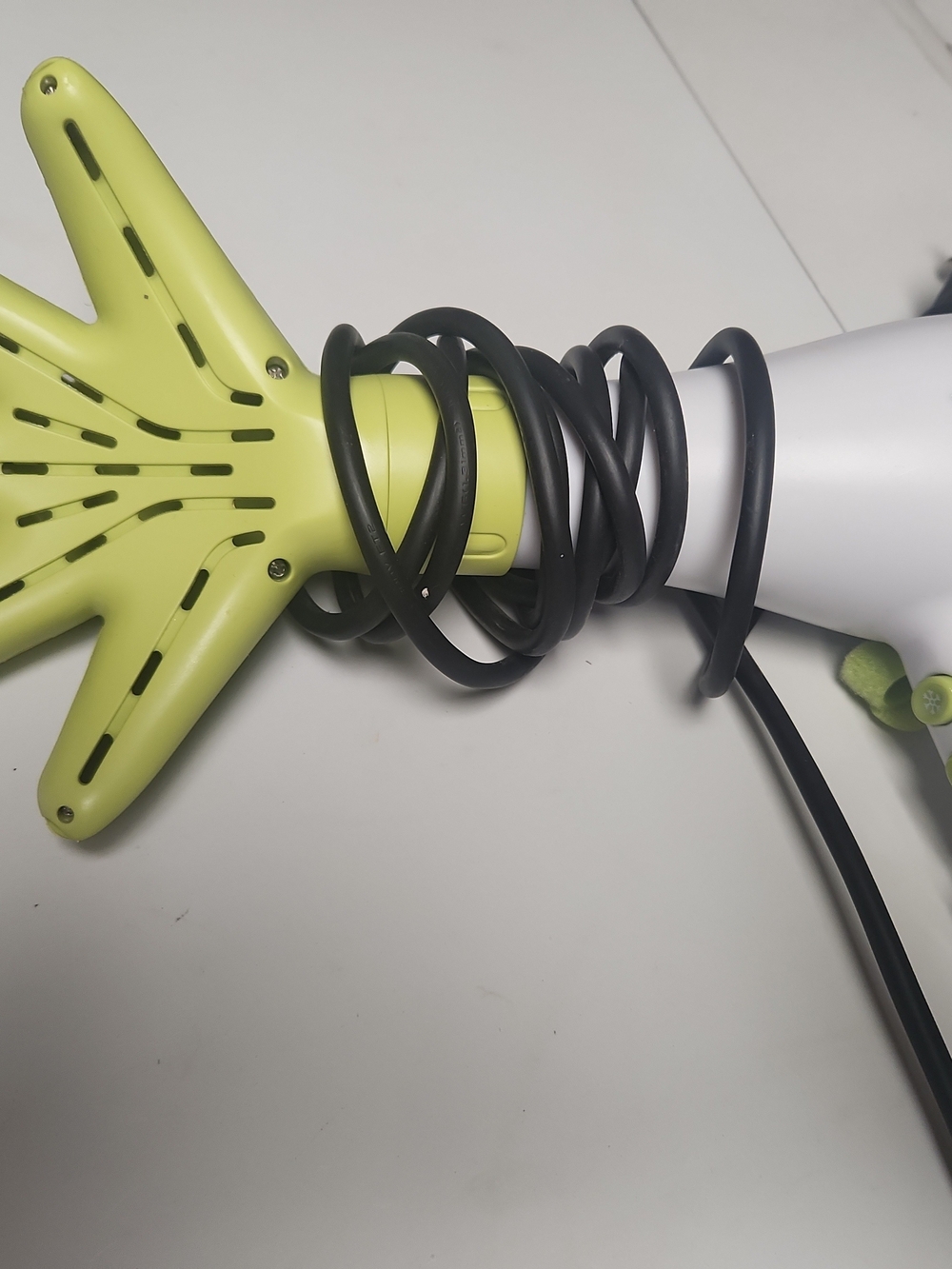 DevaCurl Lime Green Star Diffuser Hair Dryer And Attachment!
